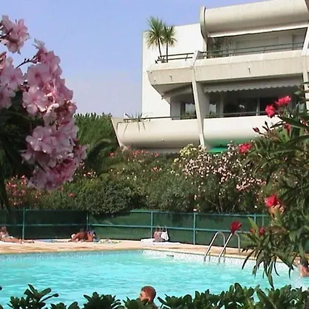 Suberbe T2 Avec Piscine Et Jardin De 150m2 Apartment