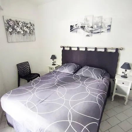 Apartmán Suberbe T2 Climatise Avec Piscine Et Jardin De 150M2
