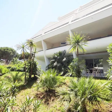 Suberbe T2 Avec Piscine Et Jardin De 150m2 La Grande-Motte